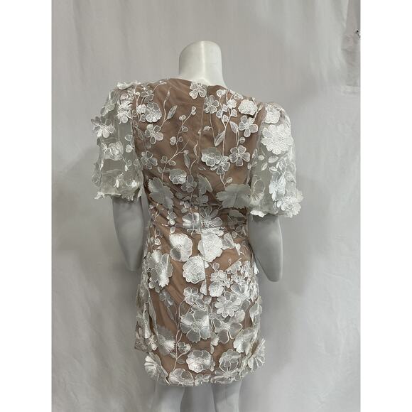 Elliatt Zayla 3D Floral Mini Dress - Picture 3 of 7